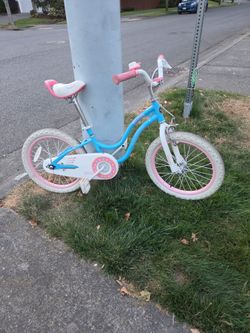 Kids Bike RoyalBaby Star 18", Foot and Hand Break, 3-9 years,  Very Good Condition
