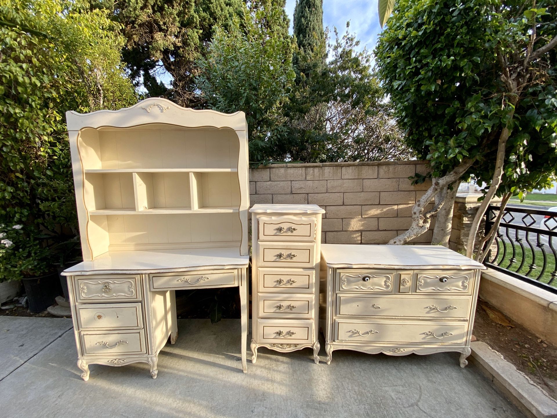 Bedroom Cabinet Set