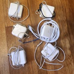 7 Apple Original MagSafe Power Supplyy
