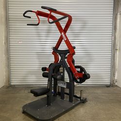 ISO Lateral Plate Loaded Lat Pulldown 