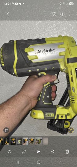 RYOBI 18V ONE+ AirStrike 18 Gauge Angled Finish Nailer