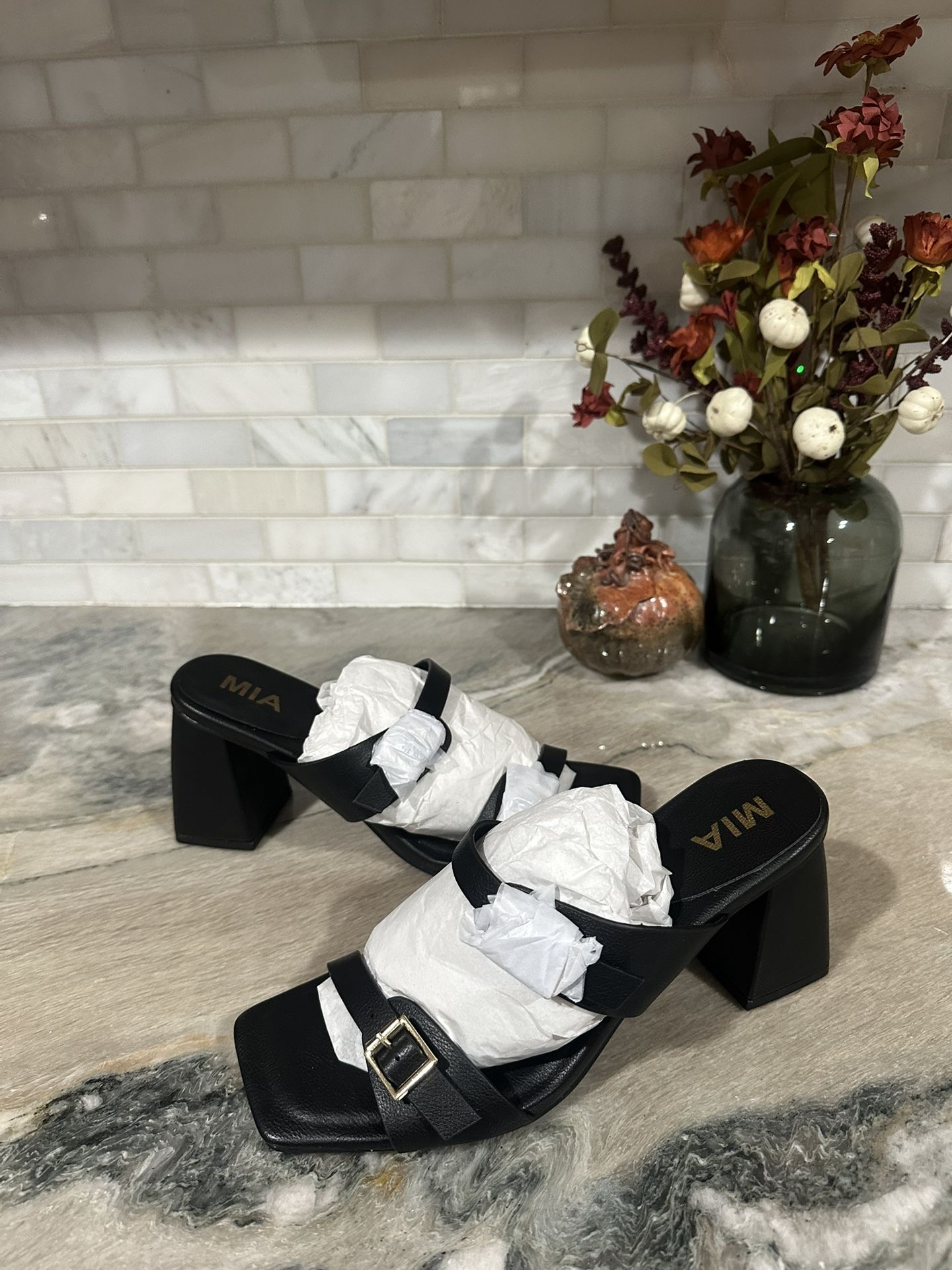 MIA Black Heel
