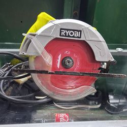 Ryobi 7 1/4" Circular Saw