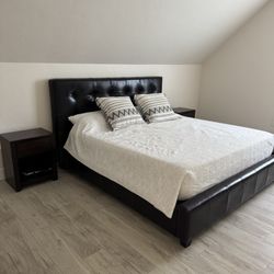 bedroom set(mattress not included)