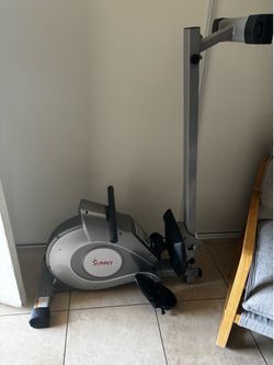 Rowing machine lightly used