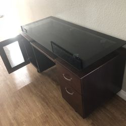 Table / Desk With Storage 