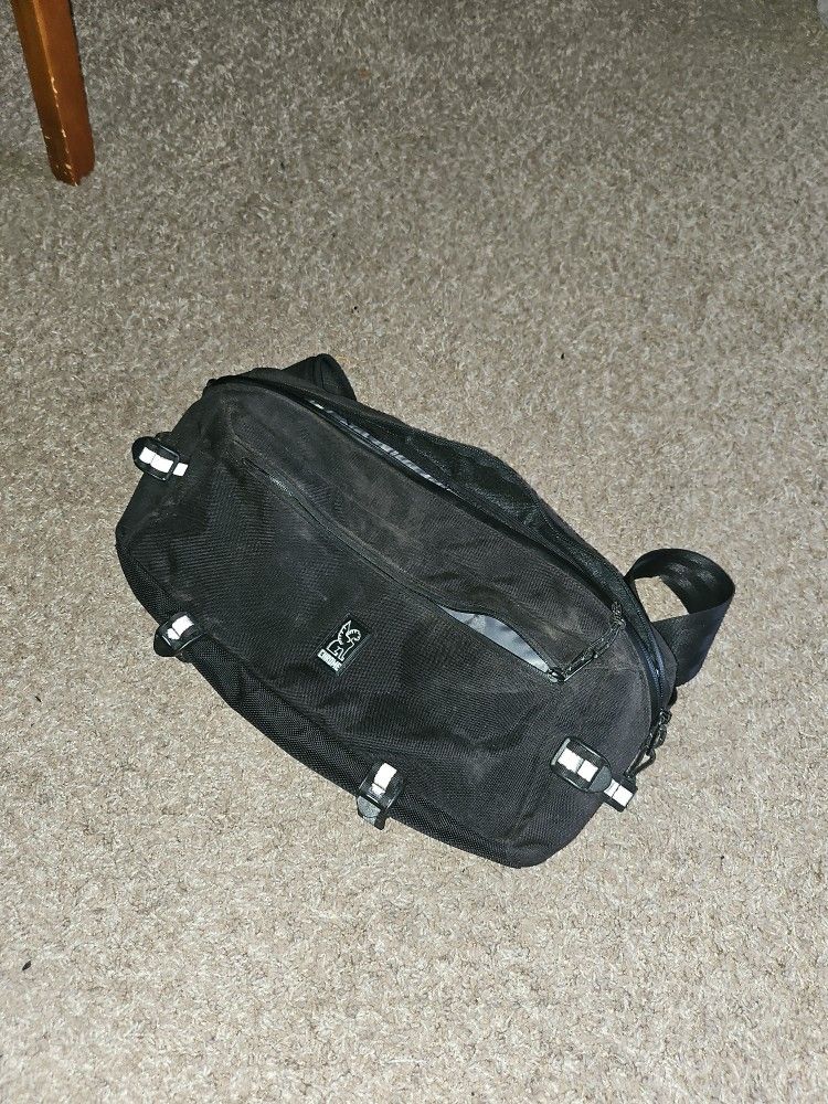 Chrome Kadet Sling Bag