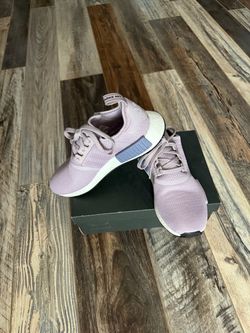 Women Adidas Sneakers (Size 8.5)