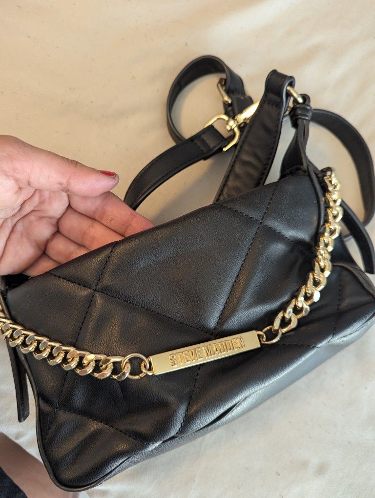 Authentic Black And Gold Steve Madden Purse