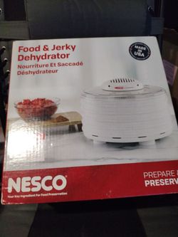 Food Dehydrator Nesco in box