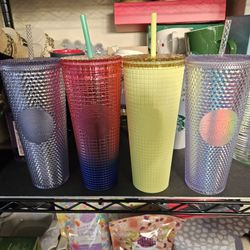 New Starbuck Large Tumblers. EACH