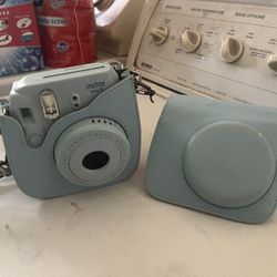 Polaroid Camera 