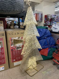 7ft Outdoor String Tree Read Entire Post