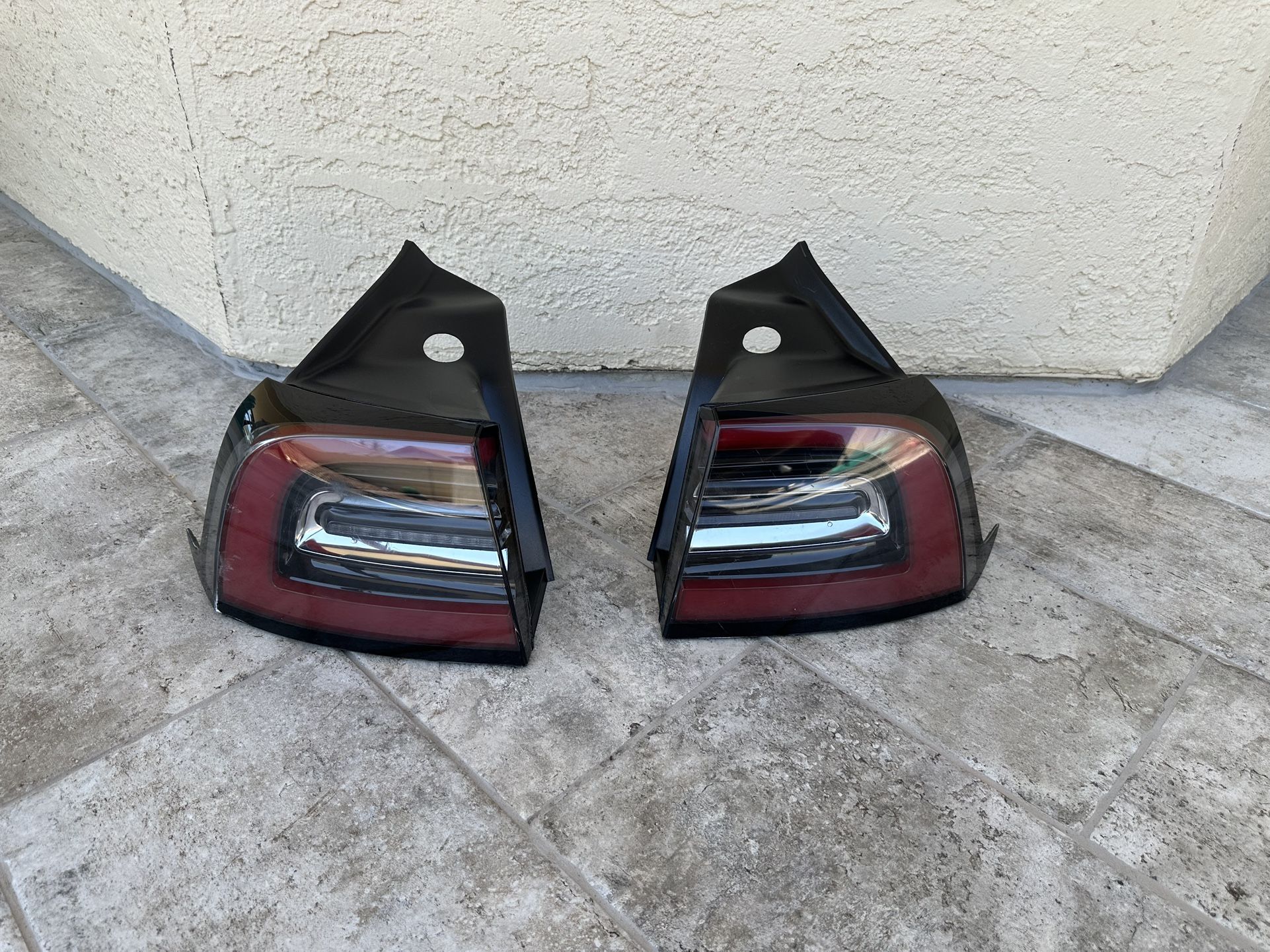Tesla Model 3 Tail Light 2017-2023, Tesla Model 3 Tailight, Tesla Model Y Tail Light, Model Y Tailight, OEM Original Brake Light, $145 Each Side, ORIG