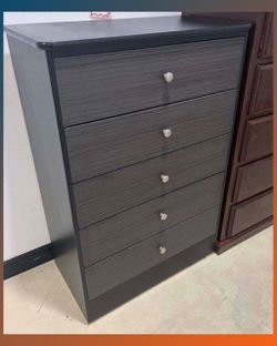 5 drawers dresser / Five drawers dresser