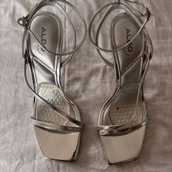 Women’s Shoes Heels Size 8