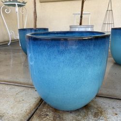 Large Vibrant Blue Ceramic Pot