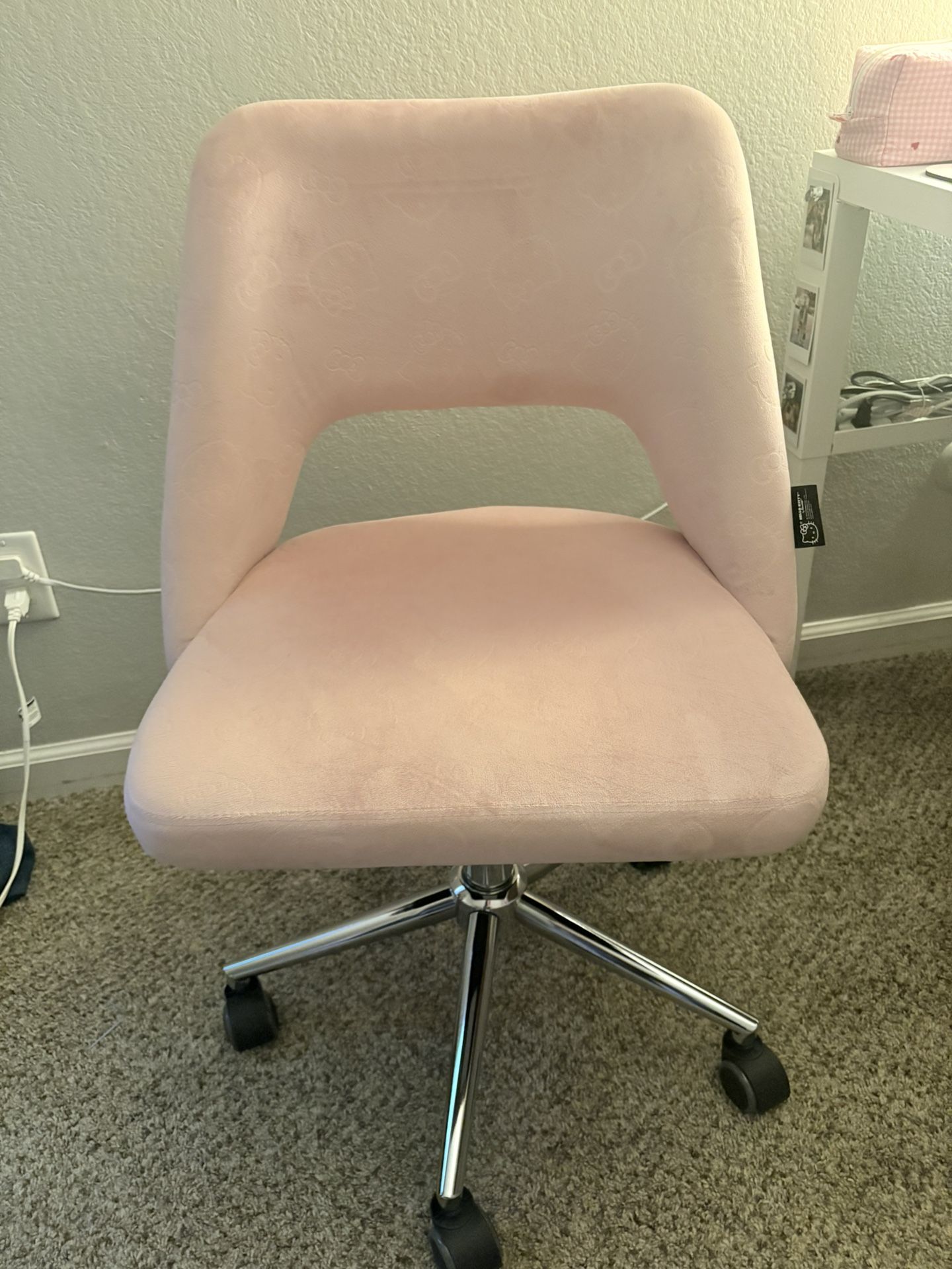 Hello Kitty Impressions Chair