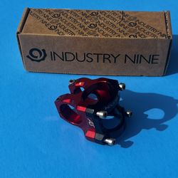 Industry Nine A35 Red Body Mountain Bike Stem SA35RR32