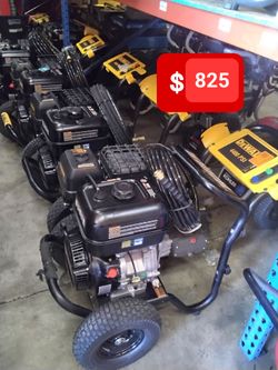 DEWALT Gas-Powered Pressure Washer 4400 psi