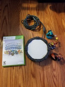 Skylanders game, base, 3 figures