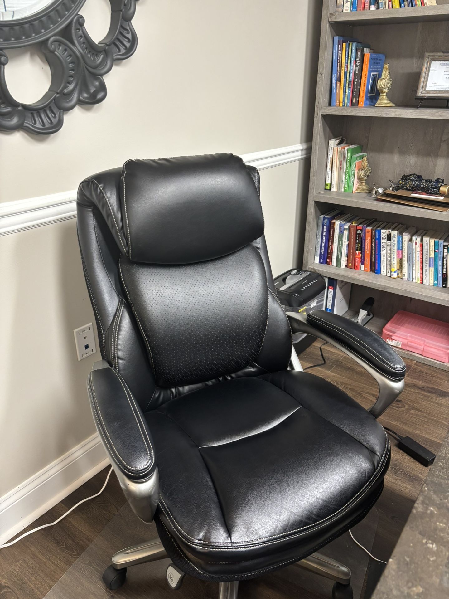 Office Chair Excellent Condition