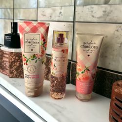 Bath & Body Works Gingham Gorgeous Set