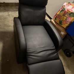 Recliner $75 OBO