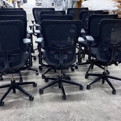 Haworth Zody Fully Loaded Office Chairs W New Arm Pads 