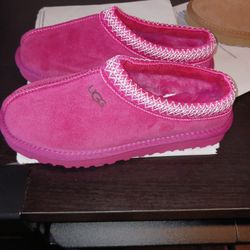 Ugg Slippers 