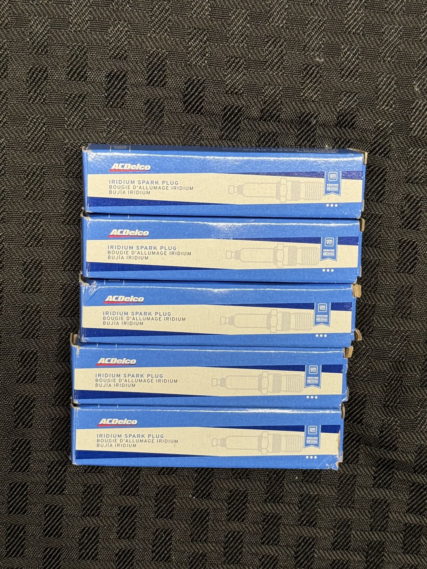NEW - Lot of 5 ACDelco Iridium Spark Plugs 1(contact info removed) 41-108