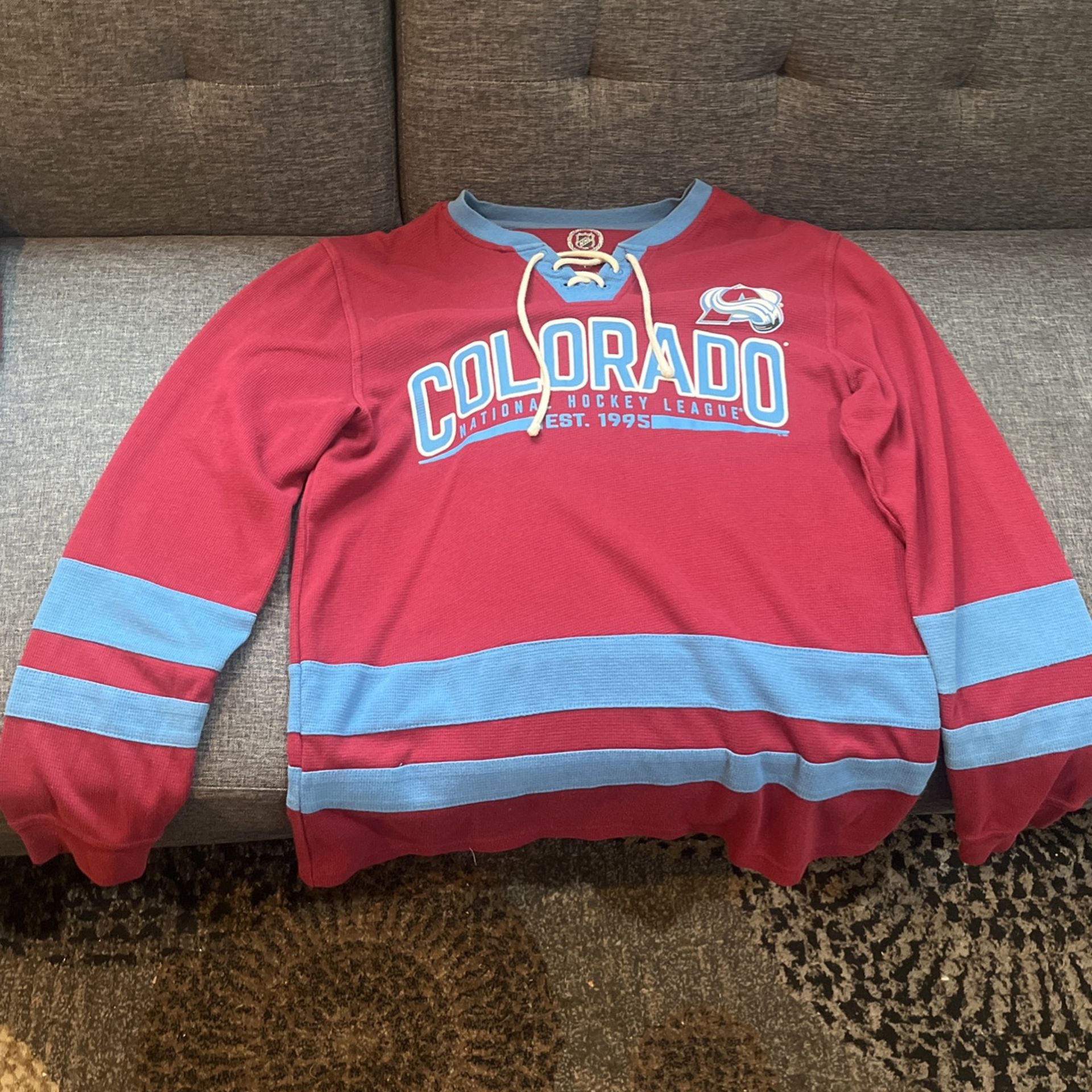 Used Retro Colorado Avalanche Shirt