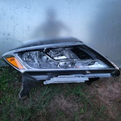 2013 UP 2016 NISSAN PATHFINDER HEADLIGHT