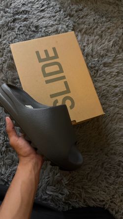 Yeezy slide onyx