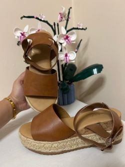 Bamboo Brown Espadrille Platform Sandals – Women’s Size 5.5