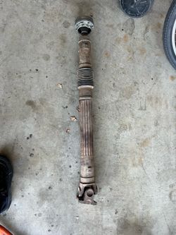 Drive shaft jeep wrangler 2010