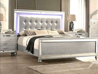 Queen Valentino Silver Bedroom