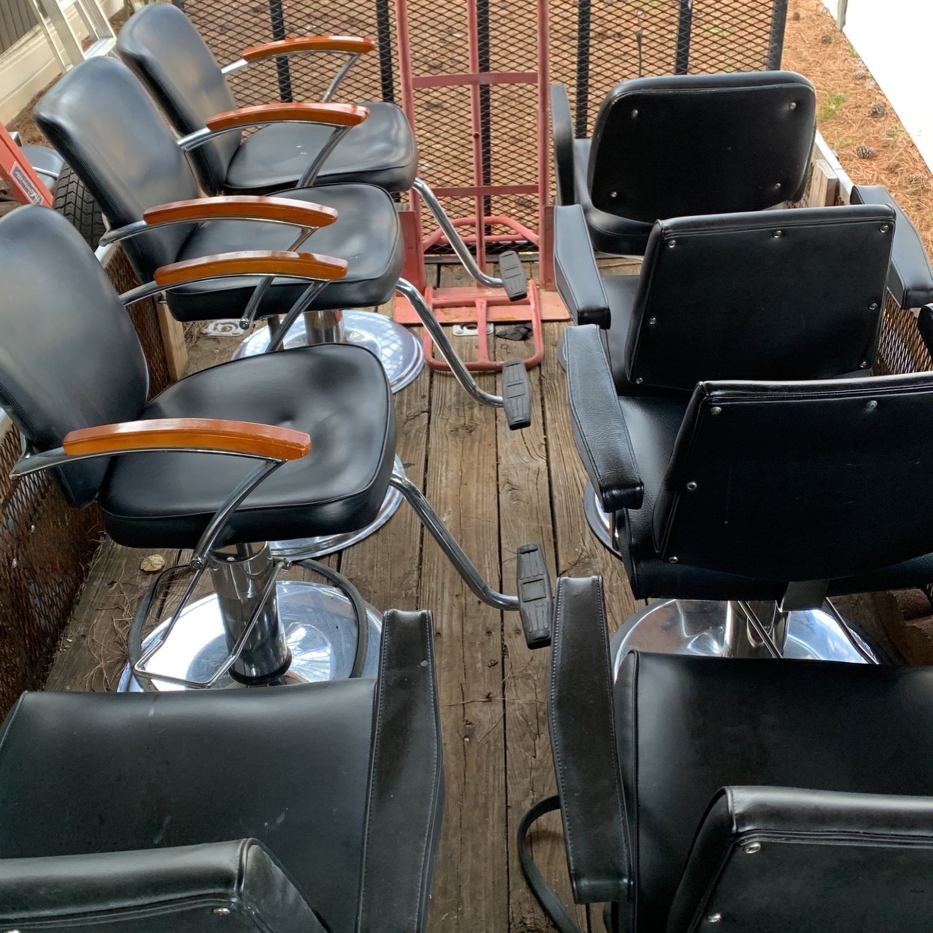 Salon Chairs Or Barbershop Chairs