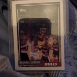 1992 Topps Number 141 Michael Jordan