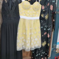 Xs Women Clothes All For $40