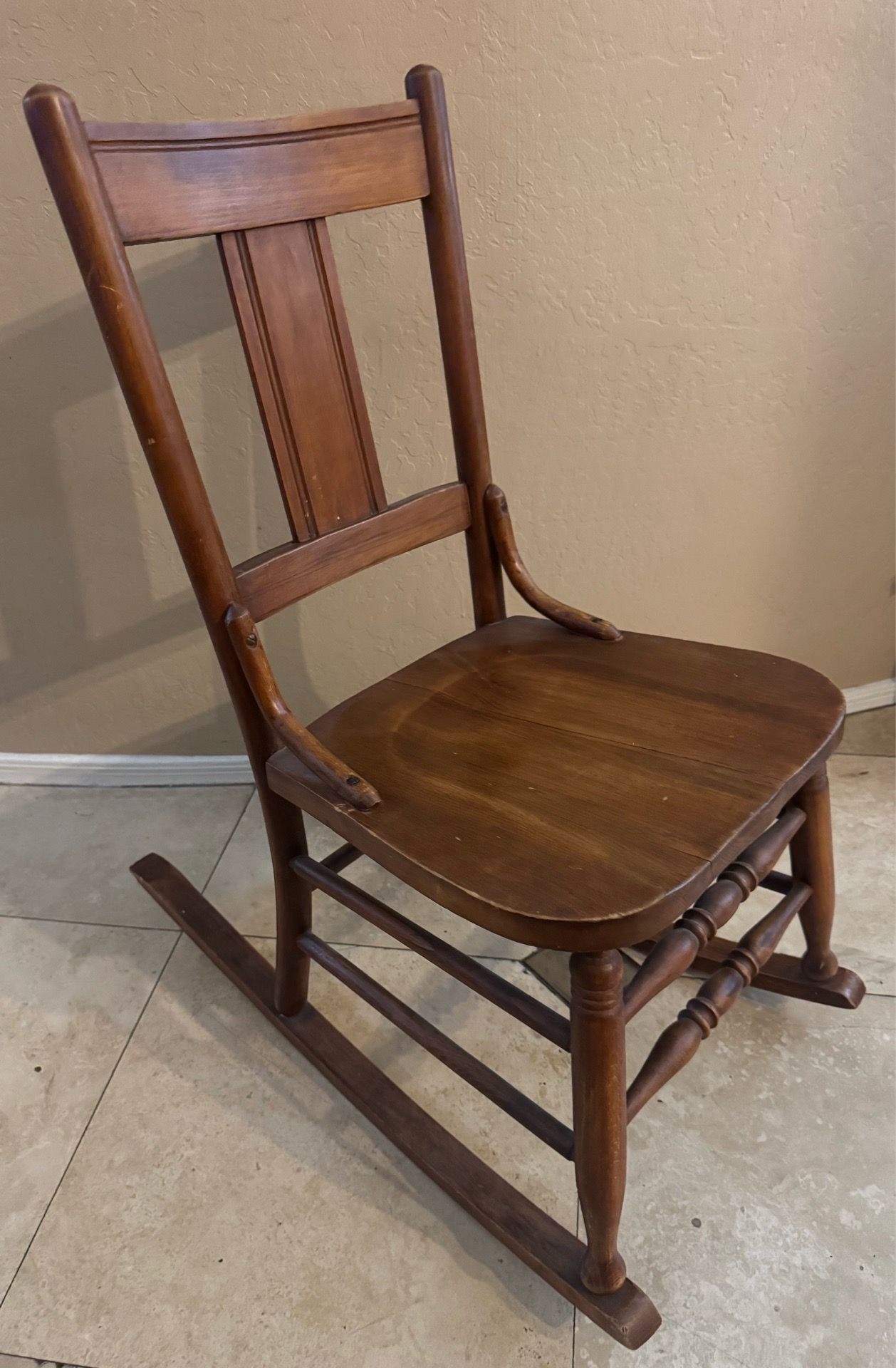 Children’s ANTIQUE VINTAGE wooden rocking chair