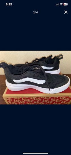 Woman’s vans size 6