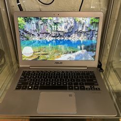 Asus Zen book UX330U laptop  Intel core I5 8th UHD Graphics 8GB RAM 256G SSD Win11 Pro, 13.3” 