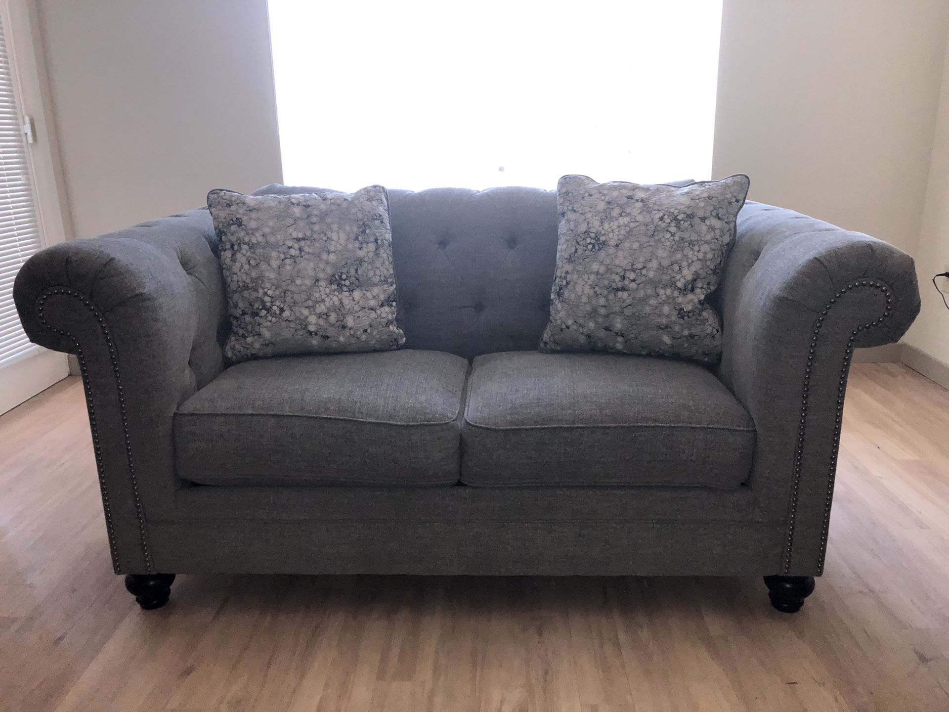 Tufted grey sofa & loveseat set