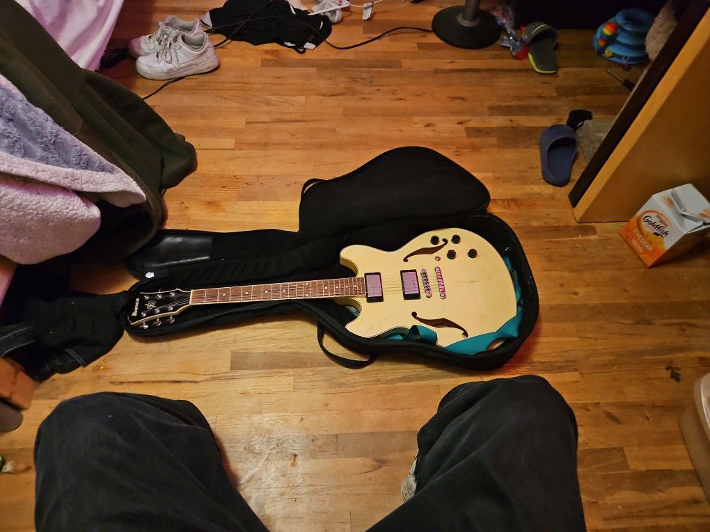 Electric Guitar 