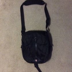 Victorinox Messenger bag. (For sale ASAP)