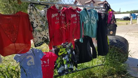 chamarras en 15 y colunpio en 30 es nuevo