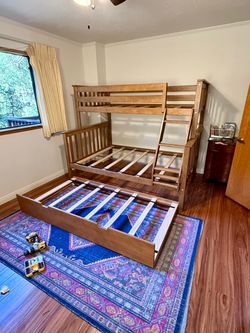 Classic Twin over Full Bunk Bed + Trundle