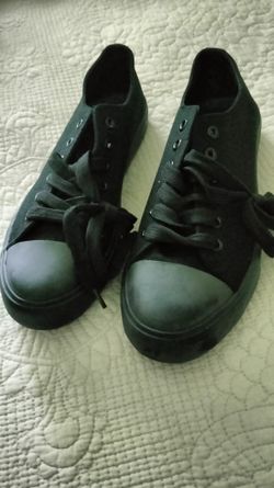 Men's Low Top Sneakers 