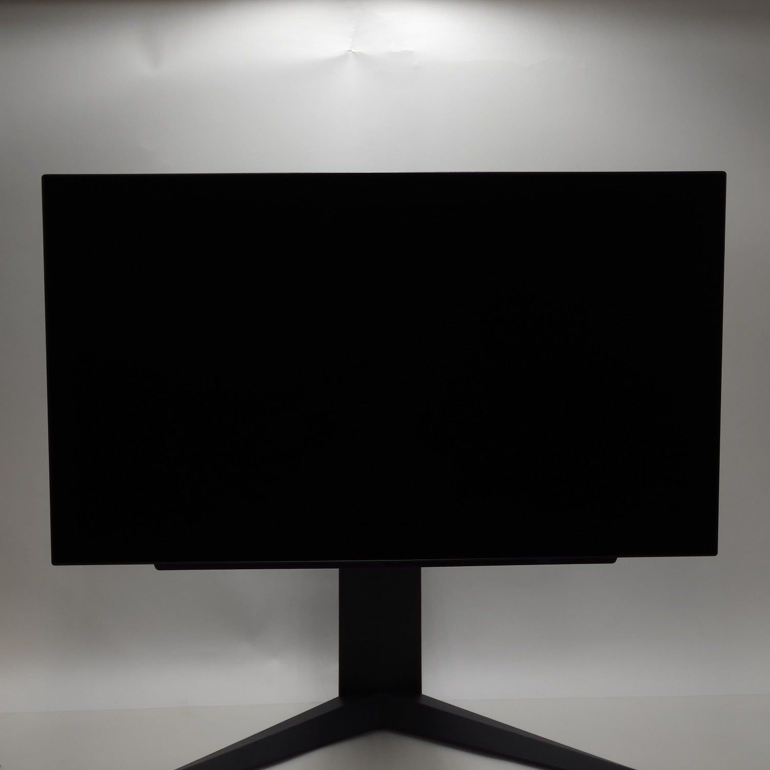LG Ultragear 27GR95QE QHD OLED 240Hz Gaming Monitor